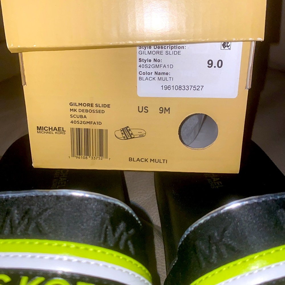 Michael Kors Gilmore slides size 9 *NWT - Picture 5 of 6